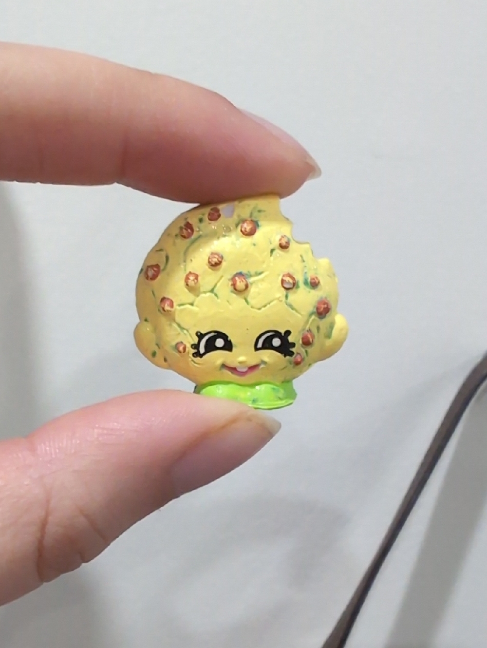 Shopkins Cookie Cookie Yellow  Figurine